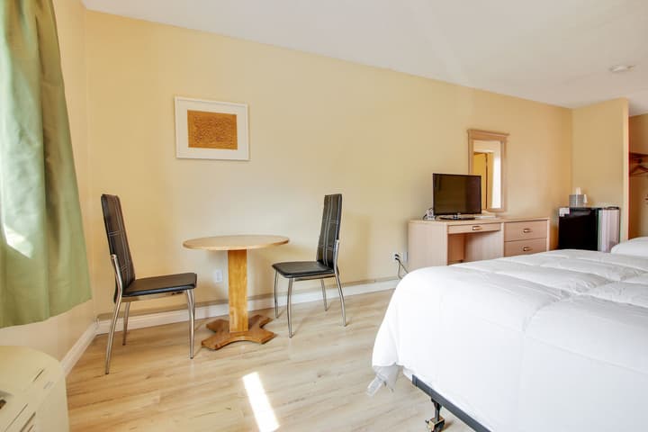 Rotex Western Inn