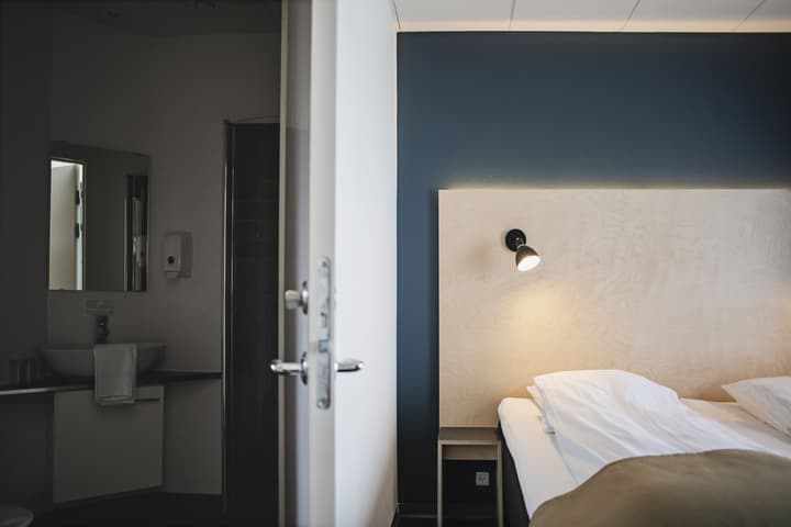 62N Hotel