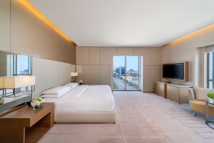 Hyatt Regency Dubai Creek Heights
