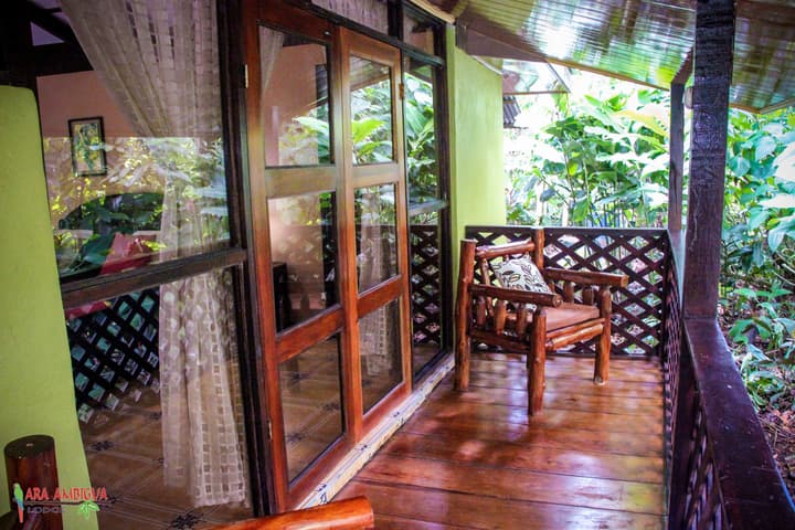 Ara Ambigua Lodge
