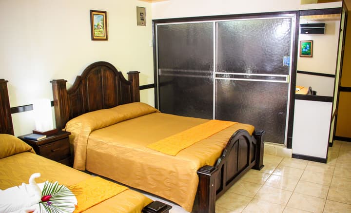 Ara Ambigua Lodge