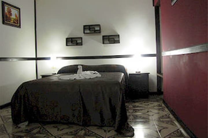 Ara Ambigua Lodge