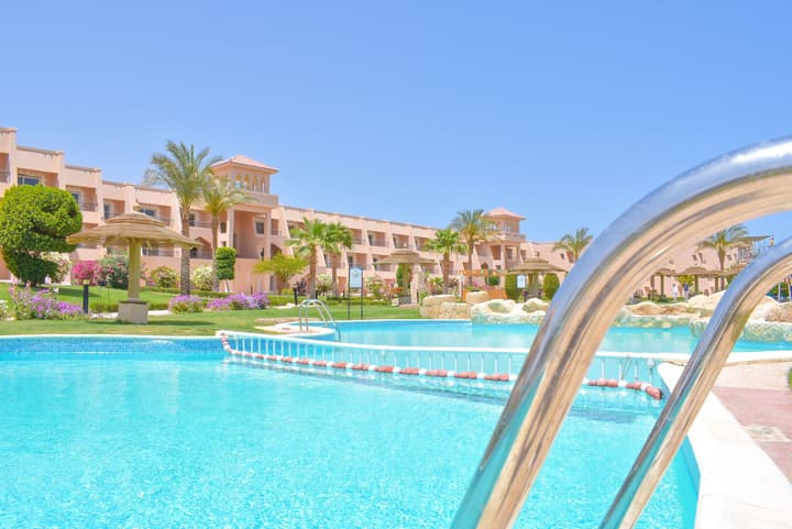 Jasmine Palace Resort & Spa