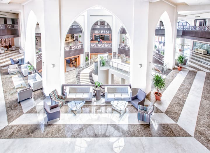 Jasmine Palace Resort & Spa