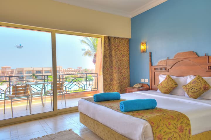 Jasmine Palace Resort & Spa
