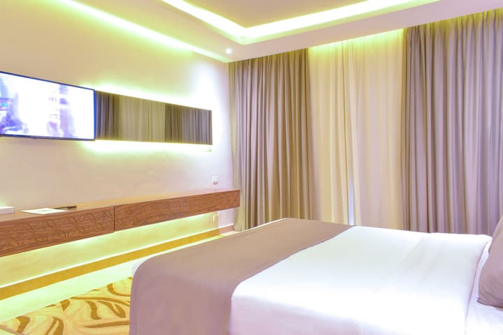 Jasmine Palace Resort & Spa