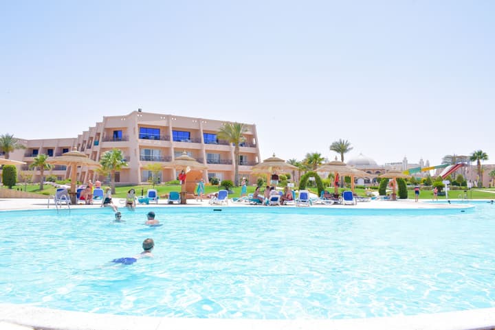 Jasmine Palace Resort & Spa