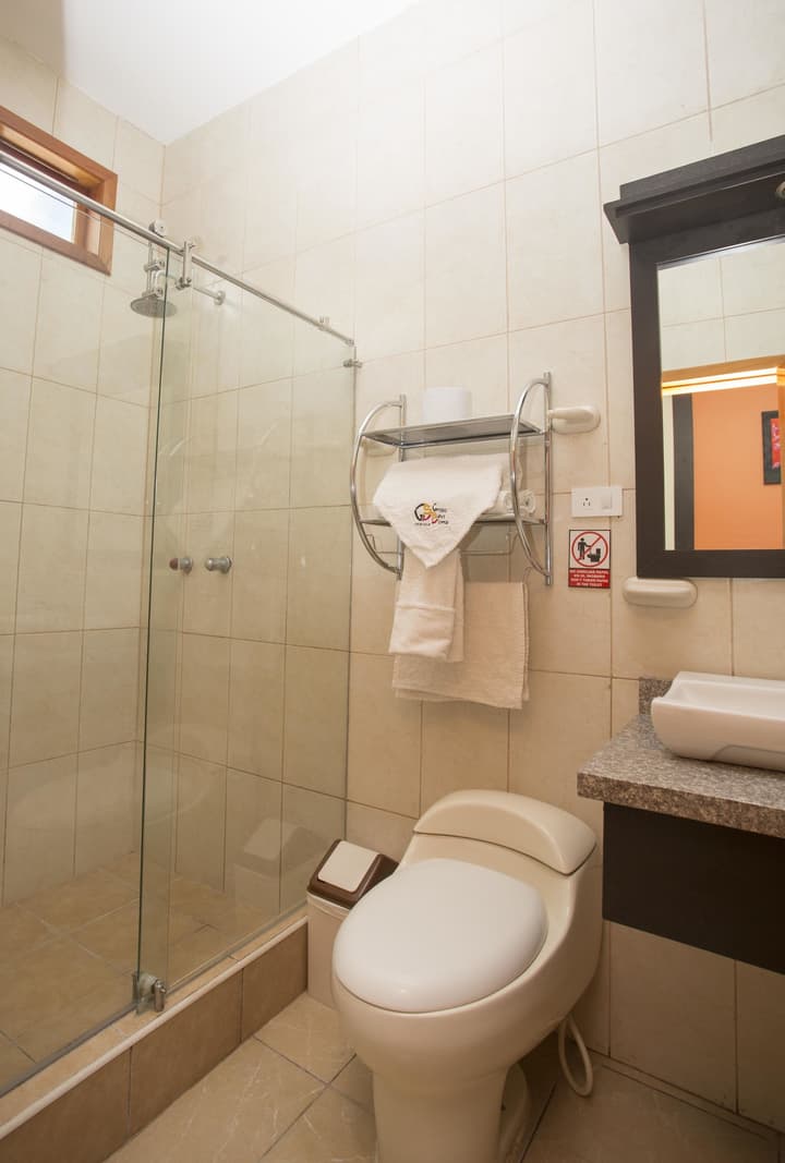 Hotel La Laguna Galapagos