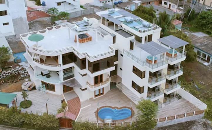 Hotel La Laguna Galapagos