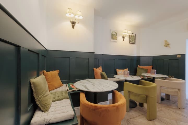 Florence House Hotel & Restaurant