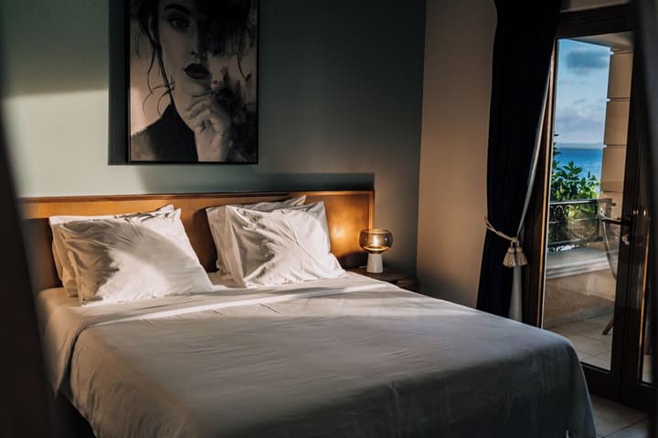 The Bellafonte - Luxury Oceanfront Hotel
