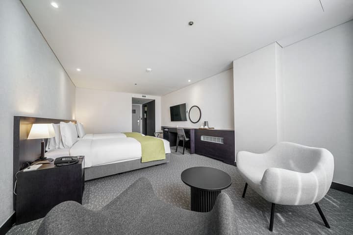 Hotel President