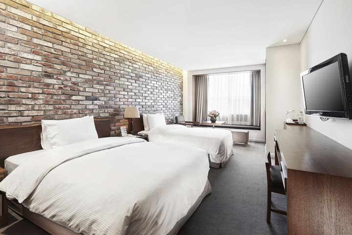 Hotel President