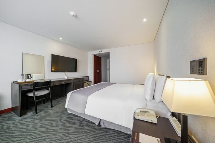 Hotel President