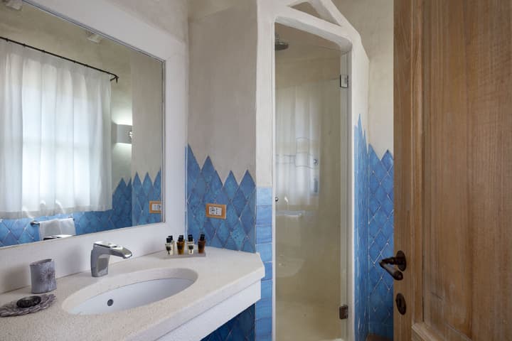 Li Finistreddi Exclusive Country Retreat