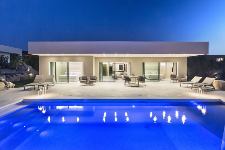 Li Finistreddi Exclusive Country Retreat