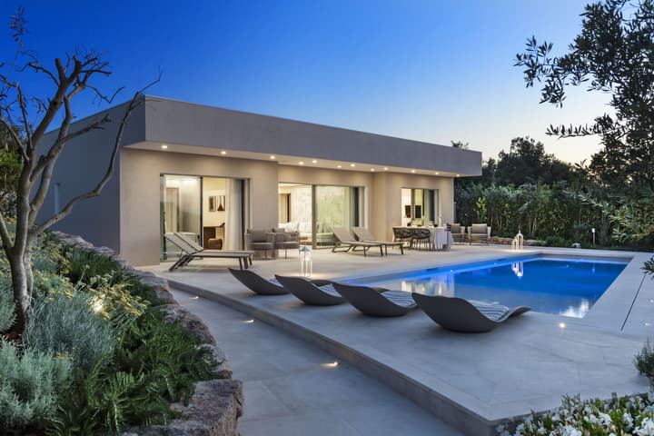 Li Finistreddi Exclusive Country Retreat