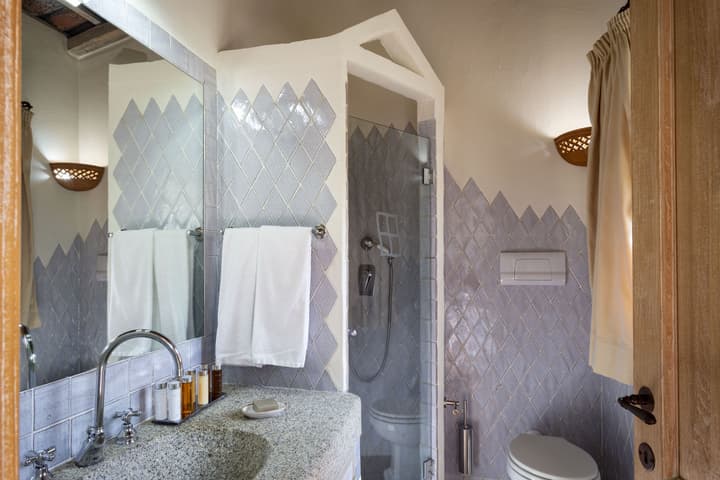 Li Finistreddi Exclusive Country Retreat