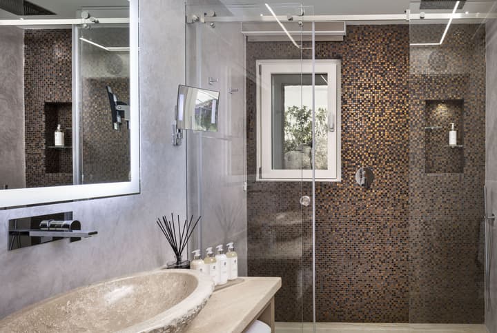 Li Finistreddi Exclusive Country Retreat