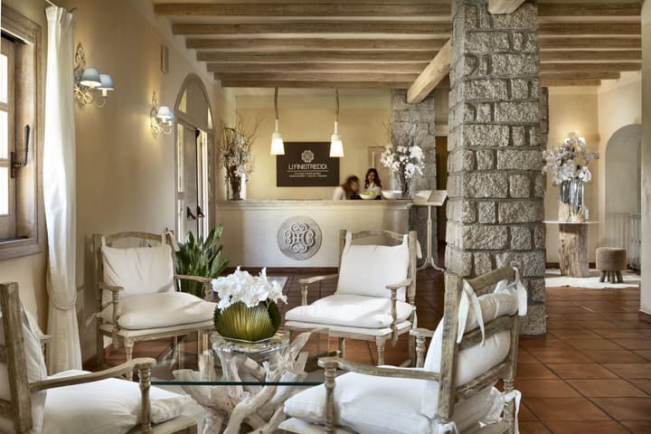 Li Finistreddi Exclusive Country Retreat