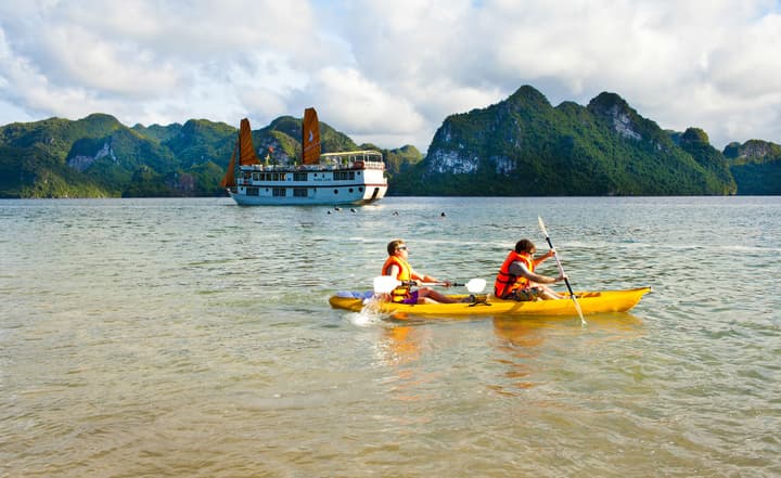 Halong Phoenix Cruiser