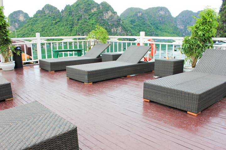 Halong Phoenix Cruiser