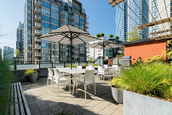 Level Vancouver - Yaletown Seymour