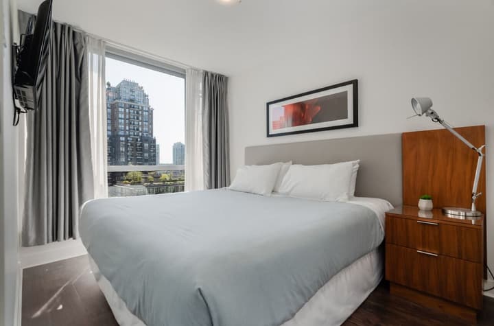 Level Vancouver - Yaletown Seymour