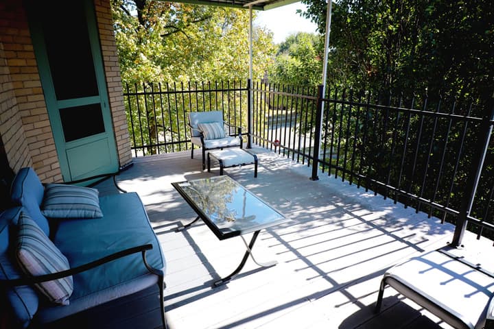 Inn at 835 Boutique Hotel