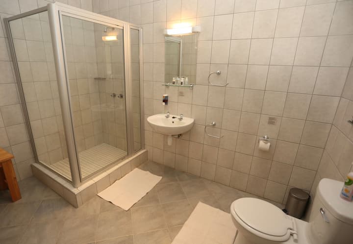 Bahnhof Hotel Aus