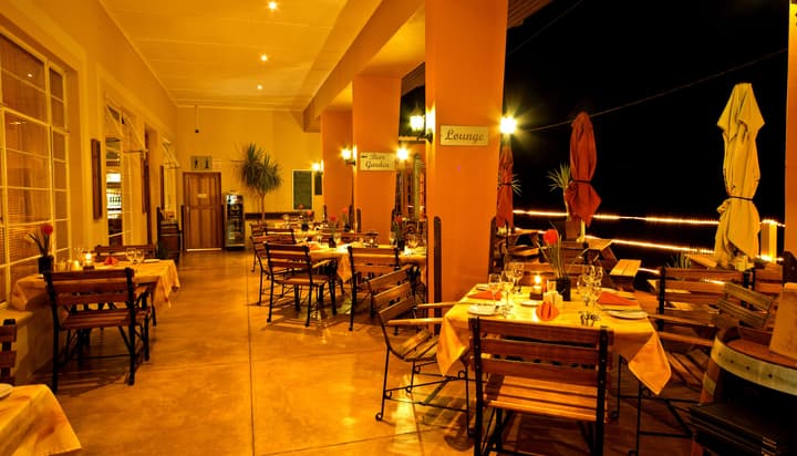 Bahnhof Hotel Aus