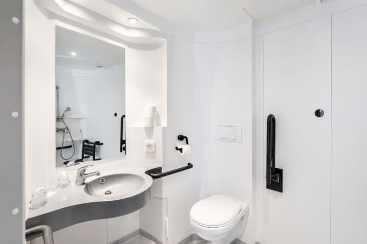 First Inn Hotel Les Ulis