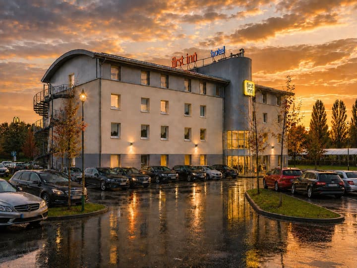 First Inn Hotel Les Ulis