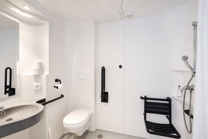 First Inn Hotel Les Ulis