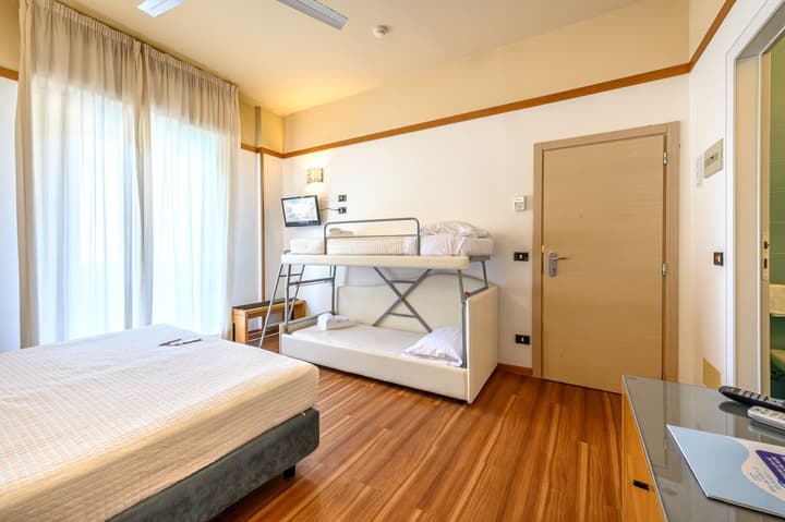 Hotel St. Gregory Park