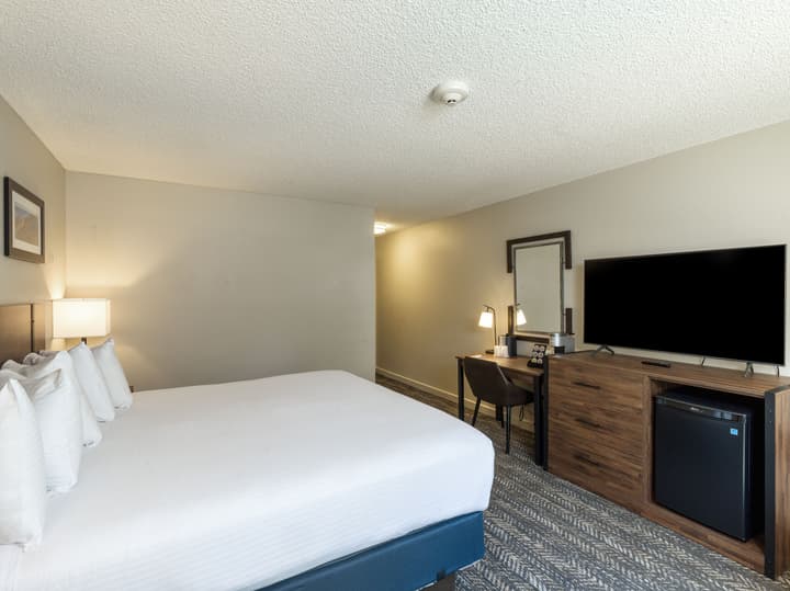 Yavapai Lodge