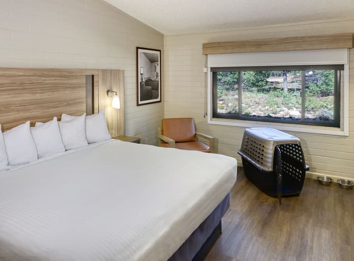 Yavapai Lodge