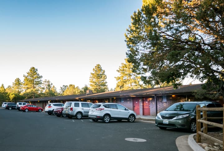 Yavapai Lodge