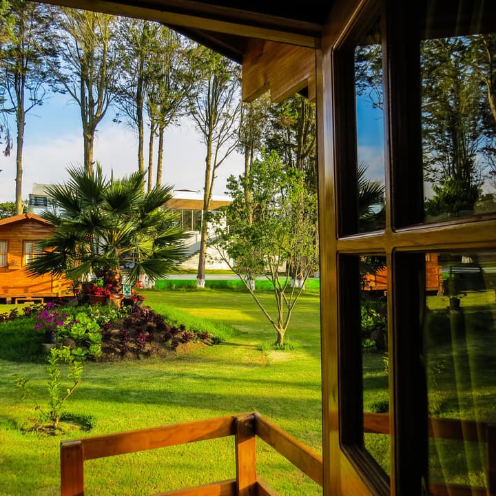 Hosteria Airport Garden