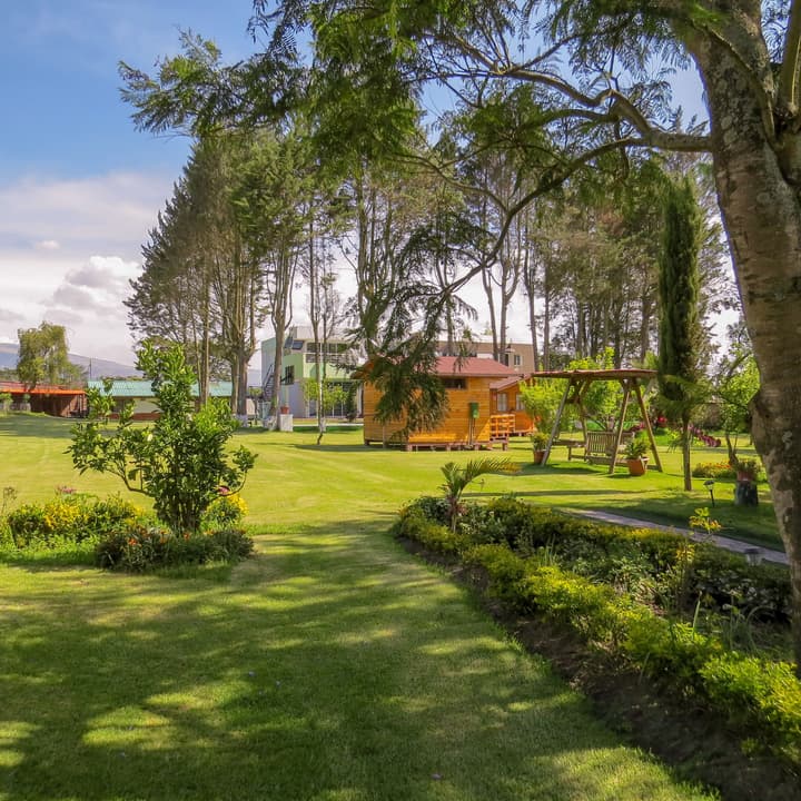 Hosteria Airport Garden