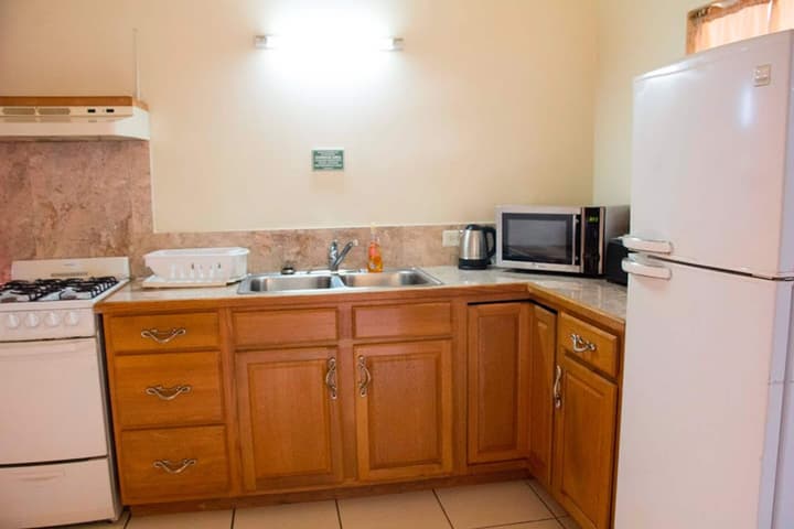 Connie's Comfort Suites