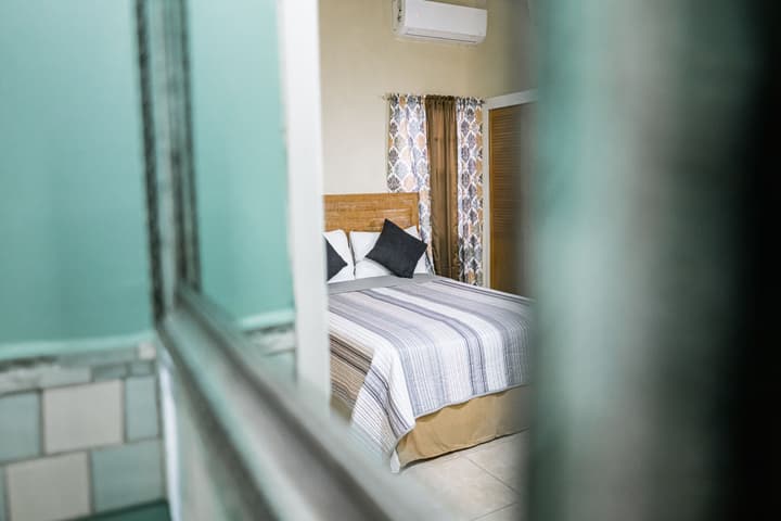 Connie's Comfort Suites