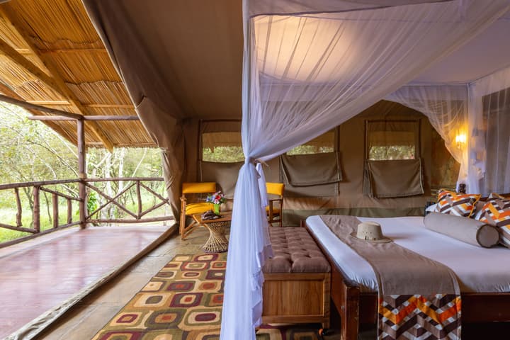 Sentrim Mara Game Lodge