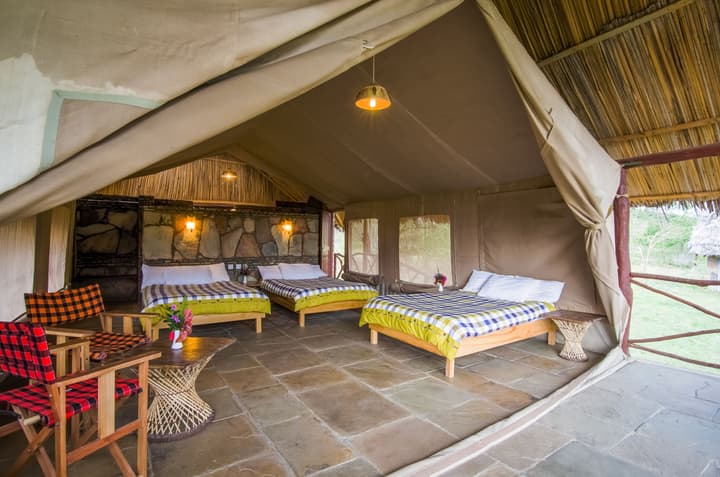 Sentrim Mara Game Lodge