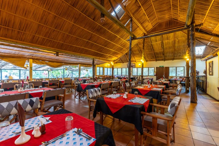 Sentrim Mara Game Lodge