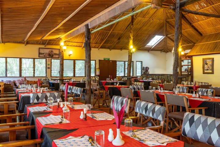Sentrim Mara Game Lodge