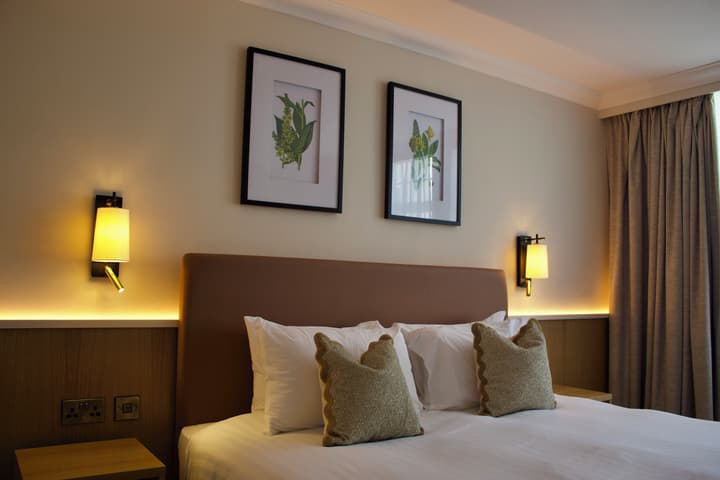 Twin Trees Hotel & Brusna Falls Leisure
