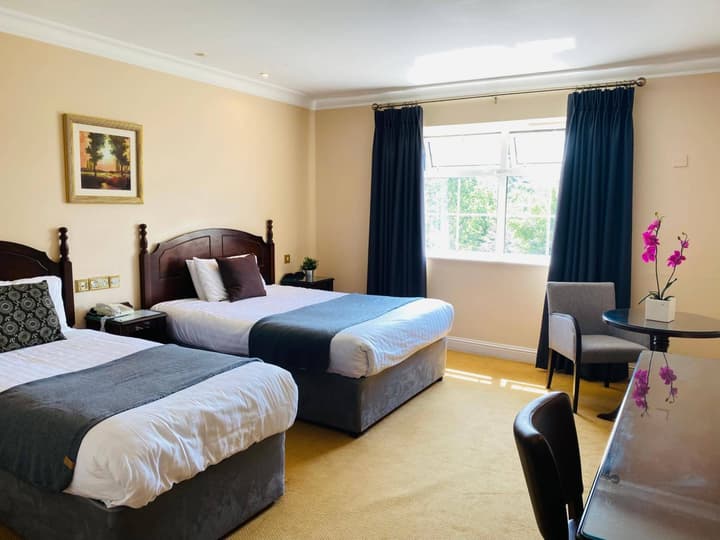 Twin Trees Hotel & Brusna Falls Leisure