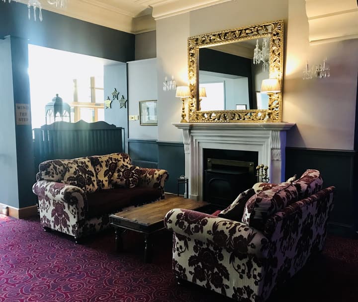 Twin Trees Hotel & Brusna Falls Leisure