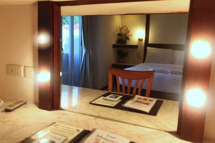 Paradise Inn